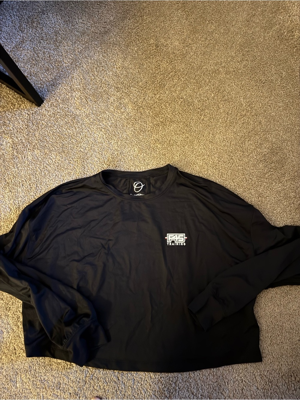 F45 long sleeve cropped shirt
